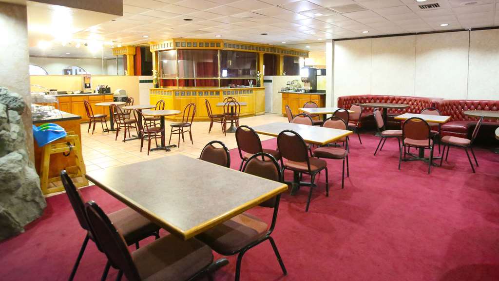 Ramada By Wyndham Yuma Motel Restaurant photo