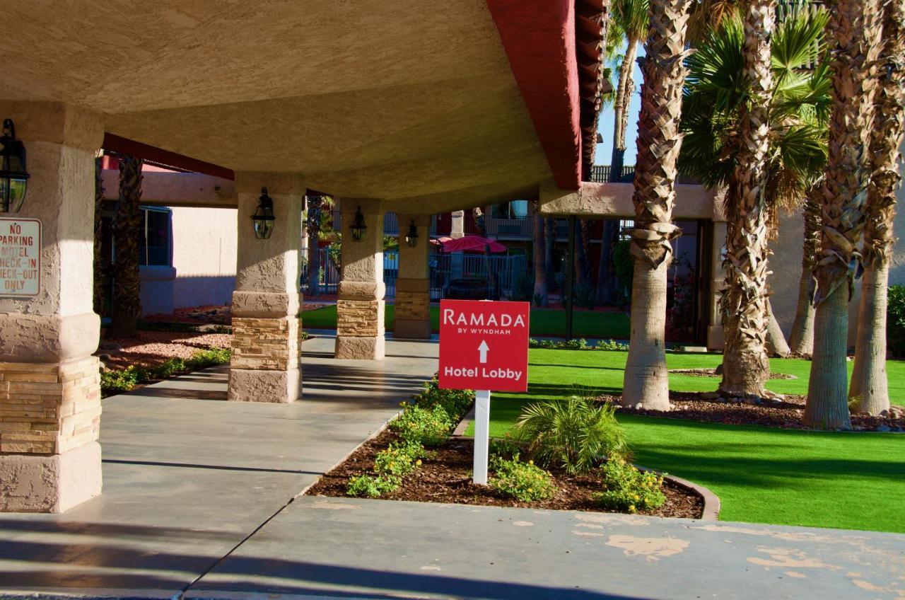 Ramada By Wyndham Yuma Motel Exterior photo